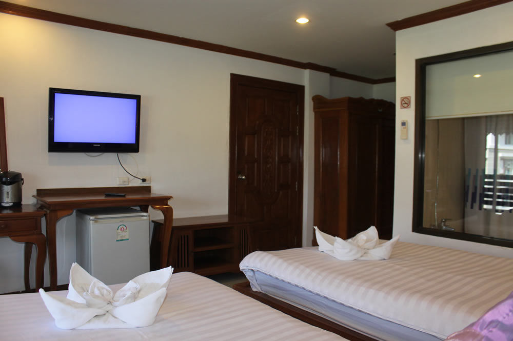 New Life Phuket Classic Patong Extérieur photo