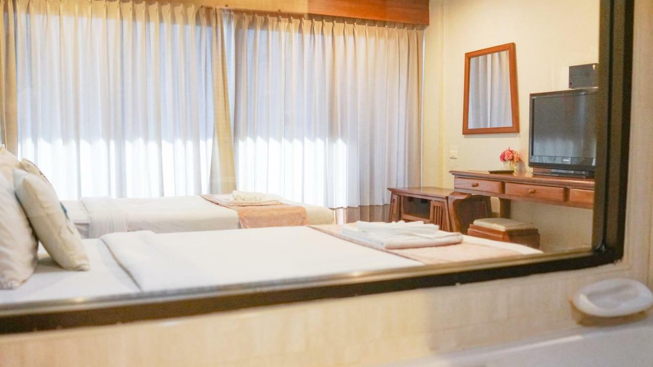New Life Phuket Classic Patong Extérieur photo