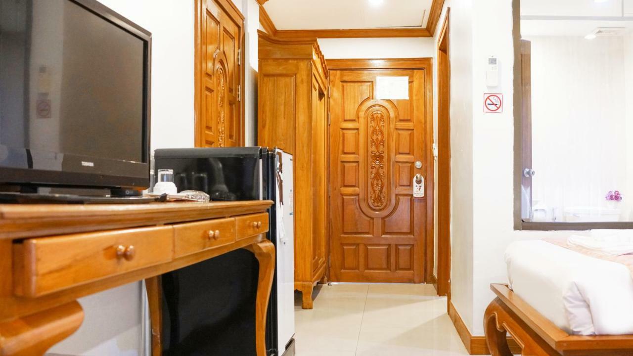 New Life Phuket Classic Patong Extérieur photo